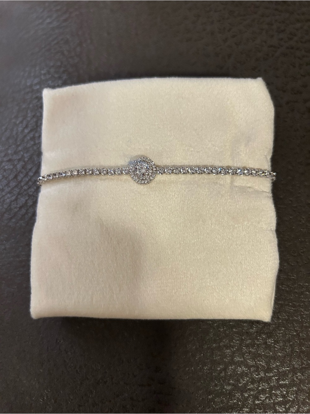 NWOT Rachel Zoe Silver-Tone Cubic Zirconia Halo Slider Bracelet - Silver